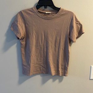 Brandy Melville t-shirt